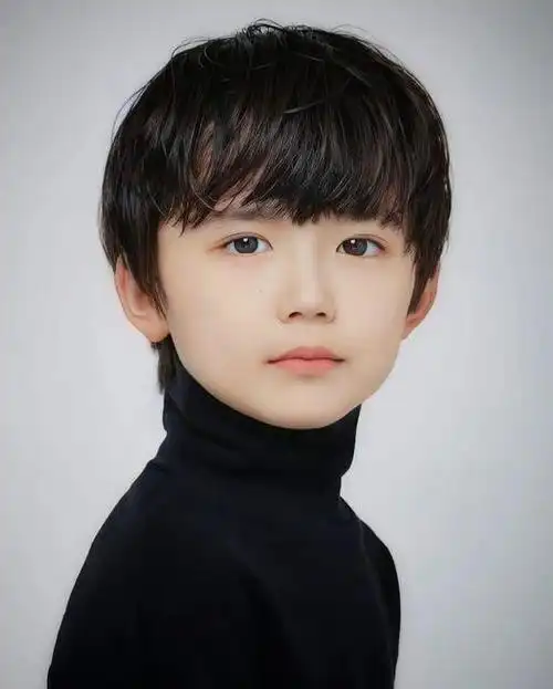 精选小男孩发型13款,百变有型很精神,剪完真帅气