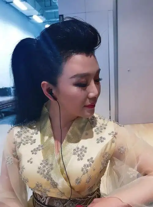 播出预告|5月30日cctv15《民歌中国》9:57,16:30播出由刘子琪演唱的