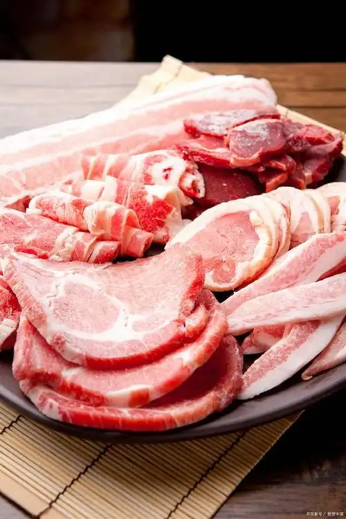 注意!有的猪肉有毒素,建议大家留心检验合格标志和生产日期