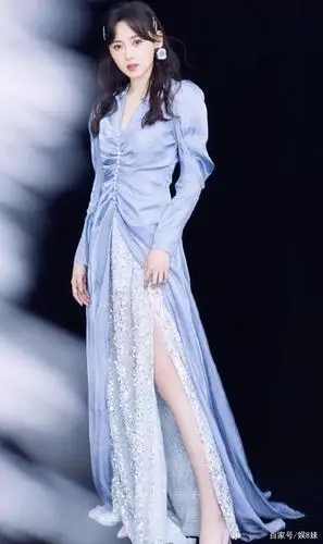 今日图集分享:江铠同