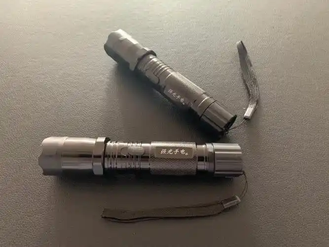 民用1101电棍电击效果强威力大价格便宜高压50万伏电池不可拆解-贝斯