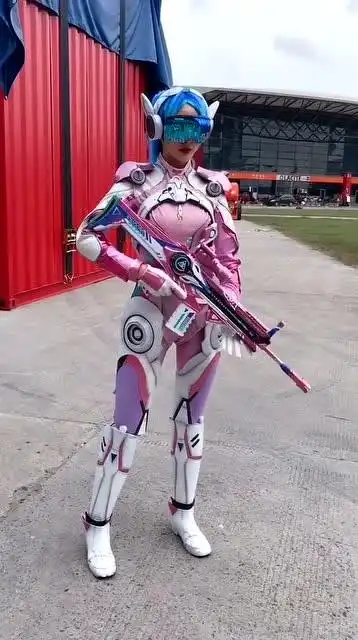 和平精英火箭少女cos,这造型怎么样?