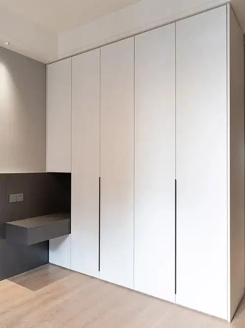 杭州工厂直销全屋衣柜门多层板哑光烤漆门板肤感pet柜门