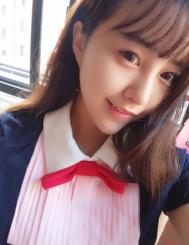 虎牙妹美女张君怡自拍照诱惑生活美照