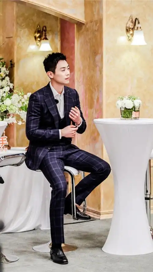 朱亚文声临其境帅气剧照图片