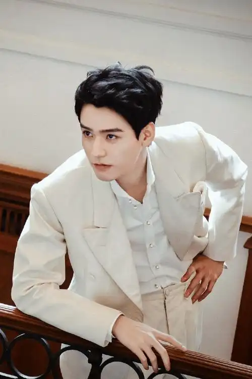 龚俊##龚俊沈谢秩##龚俊 我们与法庭的距离