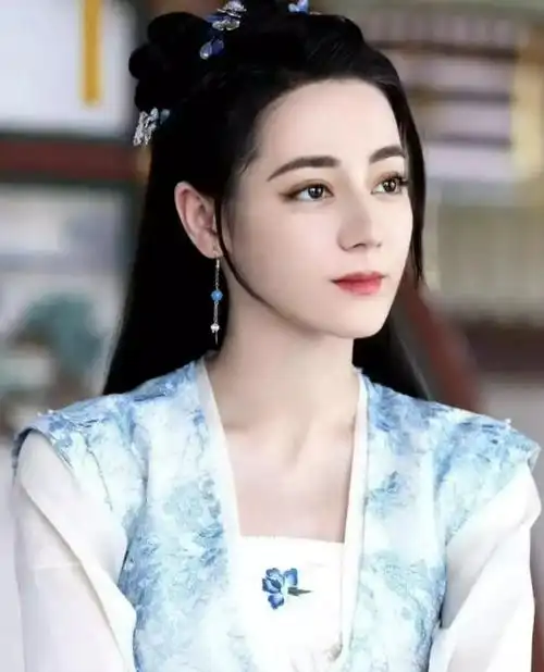 迪丽热巴新剧定角粉丝反对陈哲远当男主陈哲远选择当场掀桌