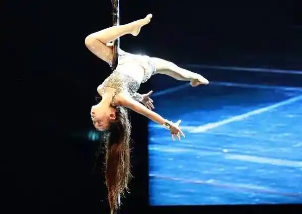 静如处子动如脱兔记常熟唯美钢管舞女神励志人生