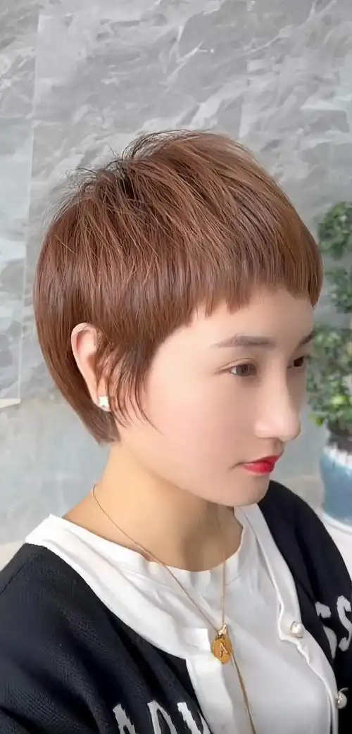 挂耳短发:时尚新宠,颜值加分利器|发型|脸型|妆容|斜刘海|时尚元素