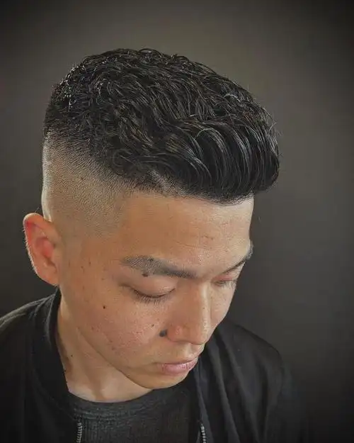 寸头,漏额,纹理烫,男士发型的三大流行趋势