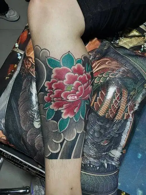 小腿纹身  #老传统纹身  #山西长治  #彩色纹身  #牡丹纹身