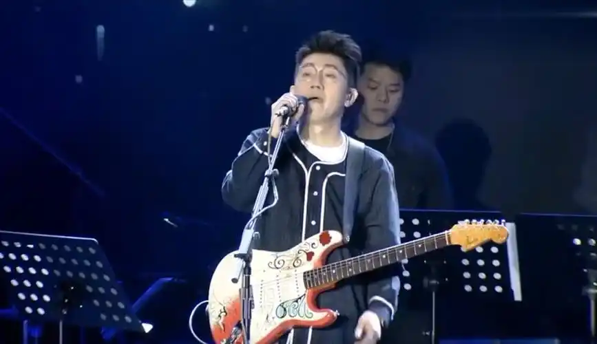 金志文《流着泪说分手》流着泪说分手 我不愿让你走