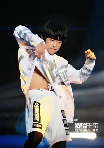 露肉时间到!妈呀,给我来二斤红枣!