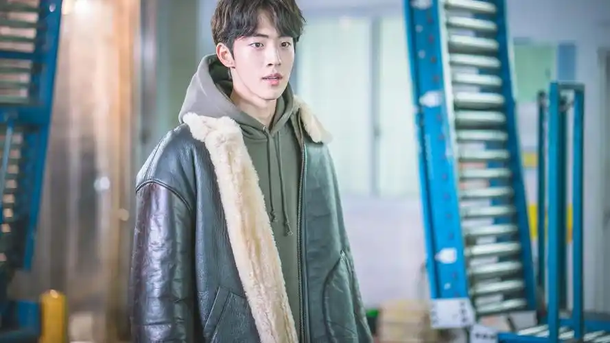 南柱赫韩国帅哥明星风尚壁纸2