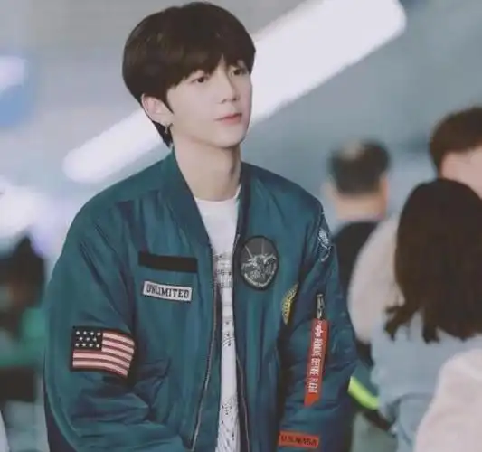 有种整容叫洪欣儿子韩国归来气质形象大变网友高攀不起