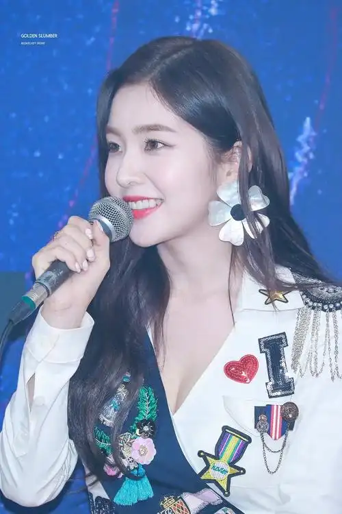 裴珠泫性感起来真的很可以__财经头条