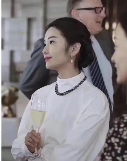 【大溪地海水珍珠项链】 特价 直径8-11mm 极强光微微暇,黑珍珠随随便