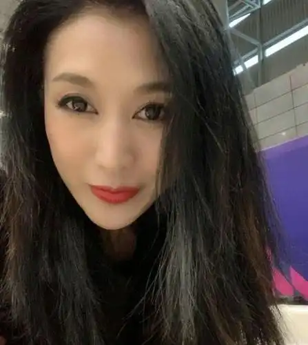 她在央视版水浒扮演扈三娘,53岁看起来吓人一跳_郑爽