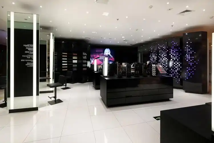 彩妆权威m·a·c魅可西安开元商城(钟楼店)专柜开幕