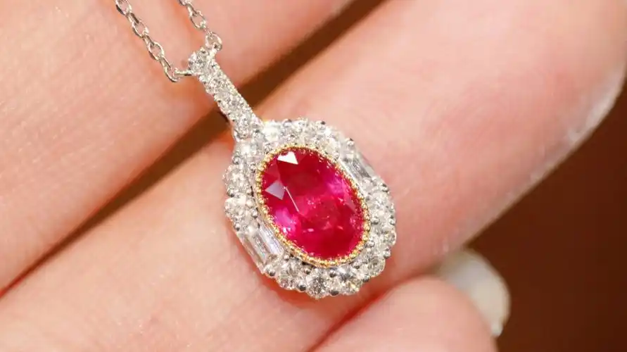 被惊艳到的高颜值顶级稀有缅甸红宝石项链