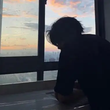 高清帅气的男生不露脸头像霸气图片