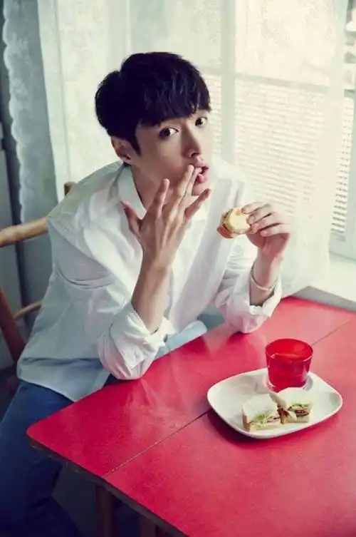 呆萌"小绵羊"张艺兴 治愈系暖男