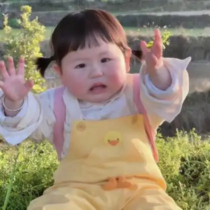 头像女生萌娃真人胖胖的可爱图片