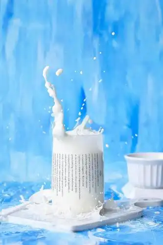 牛奶 食品 飞溅 创意摄影 食物 饮料 静物摄影 美食摄影