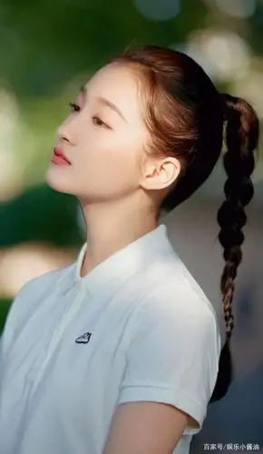 关晓彤美照分享,喜欢的不要错过了!