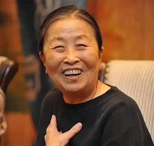 回顾张少华晚年的一场风波让她衰老10岁离世2年后家人仍有悲痛