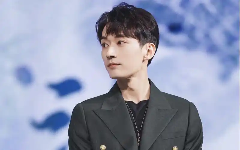 刘学义发布会全场回顾饭拍刘学义个人by鱼宝