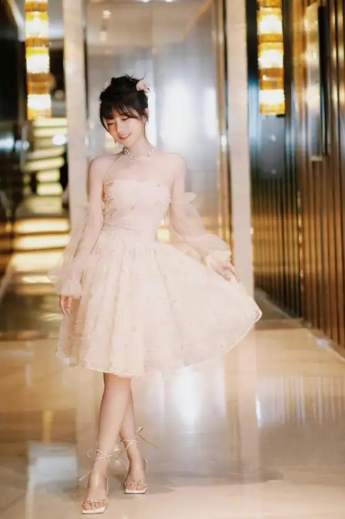 火箭少女-赖美云 高跟凉鞋 美jio丫