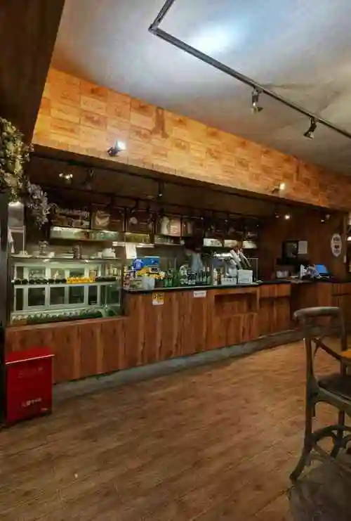 玛格萝妮餐厅(长阳店)-"以前还是在打浦桥和北海路的店吃的 印象里.