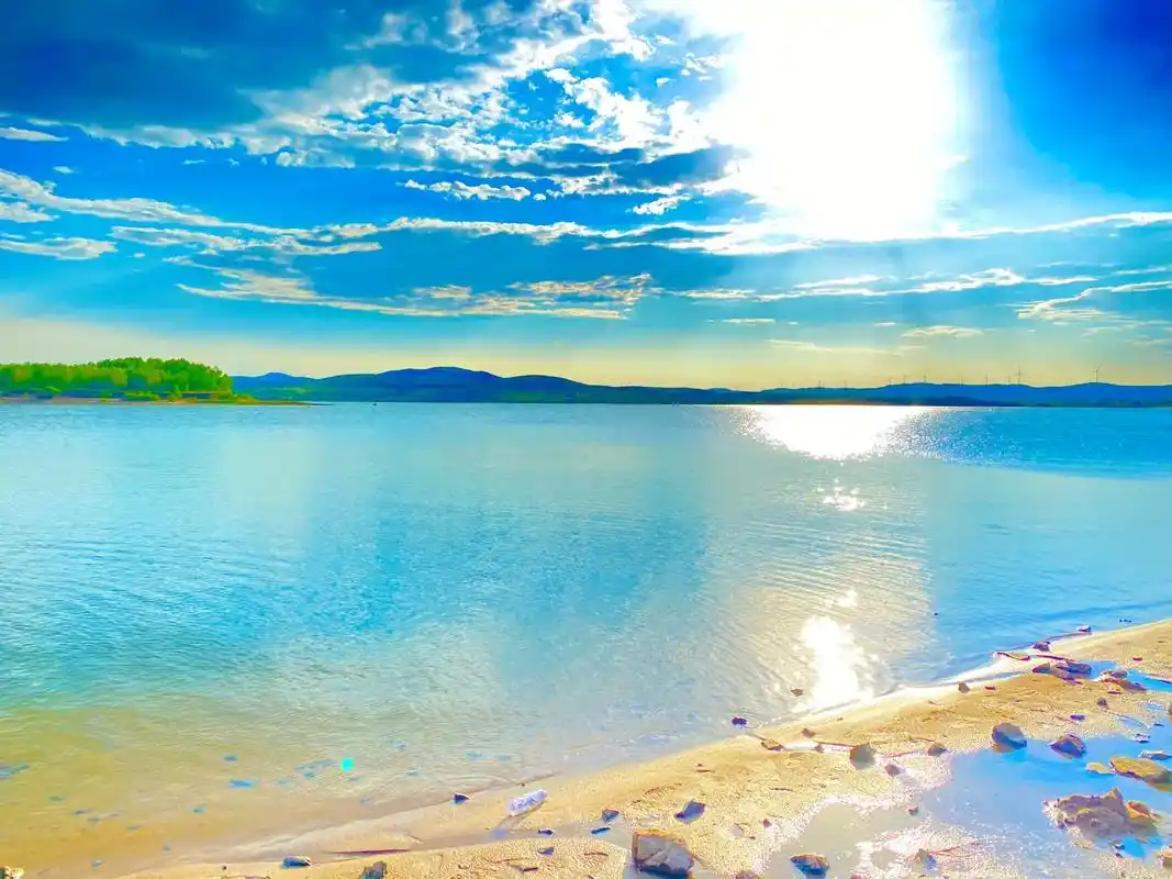 青山绿水蓝天白云 #内蒙古风景 #感受大自然的气息和美景  - 抖音