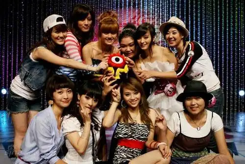 第二场十强新浪娱乐讯 6月10日,快乐女声第二场突围赛在湖南长沙举行.