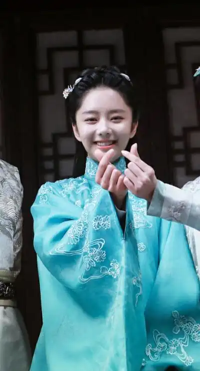 锦衣之下##锦衣之下# 任嘉伦【陆绎】 谭松韵【袁今夏】 高清剧照