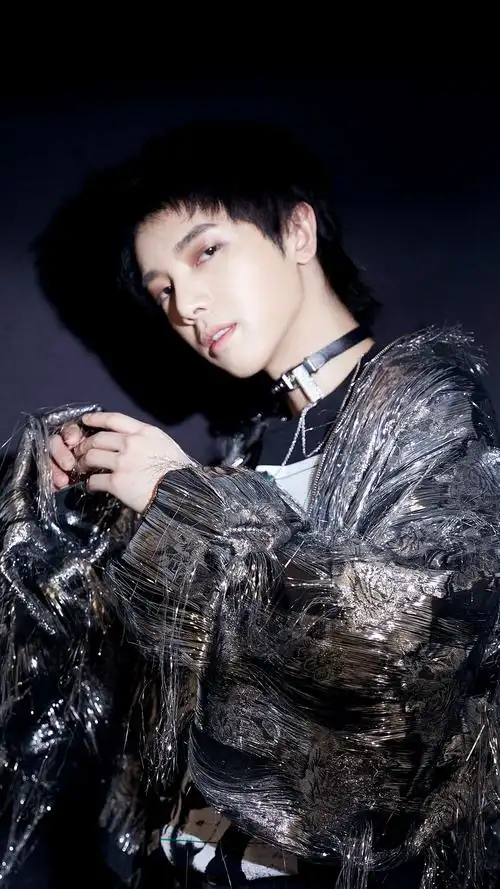 华晨宇帅气高清手机壁纸图片