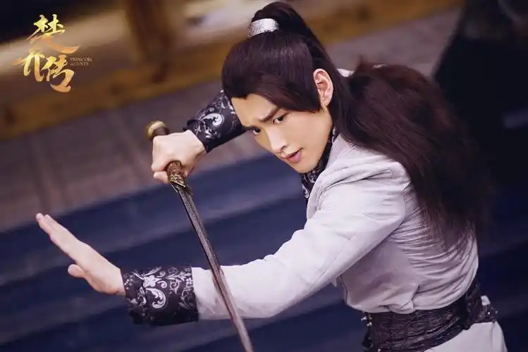 娱乐 正文 日前,由赵丽颖,林更新,窦骁,王彦霖联袂主演的《楚乔传》