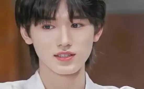 宋亚轩"鱼肚"进化论!