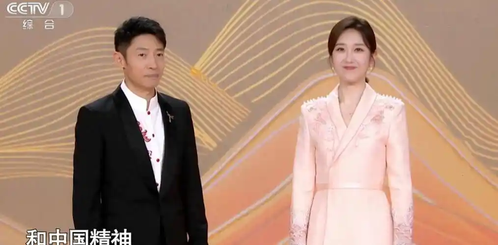 电视主持人撒贝宁调整工作搭档,王嘉宁岗位另有安排_发展_节目_马凡舒