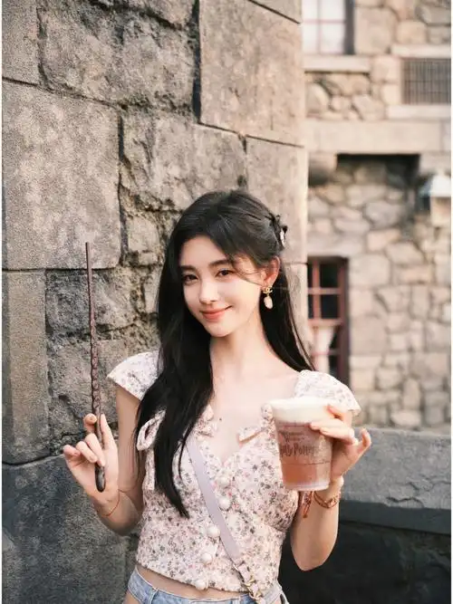 鞠婧祎魔法之旅明信片追加发放