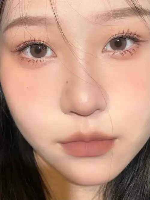 超温柔的日系粉雾妆容我永远爱淡妆