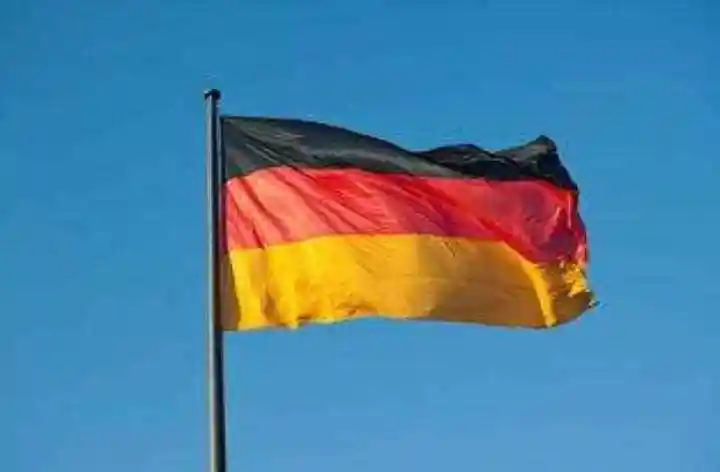 为什么欧洲有许多国家的国旗是三色旗?