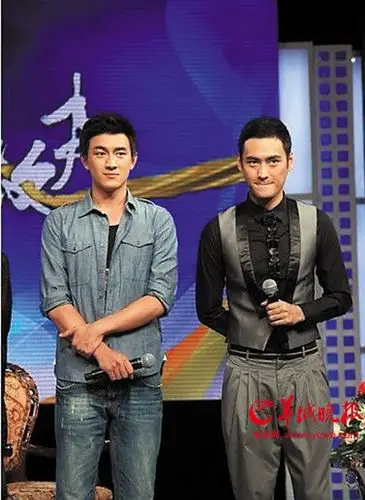 袁弘与林更新都已离巢