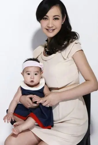 杨雪嫁给丑老公9年到底经历了啥说话声音竟变成了这样