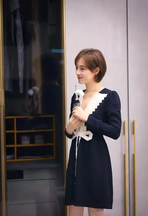 40岁女人发型别瞎剪今夏流行这5款减龄短发显年轻很洋气