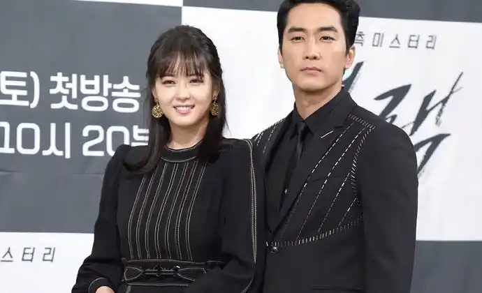 宋承宪高雅拉在交往么新恋情曝光高雅拉人气不输刘亦菲