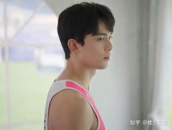 让猛男吴磊扮兔男郎一集贡献四个名场面姐弟恋国剧有救了