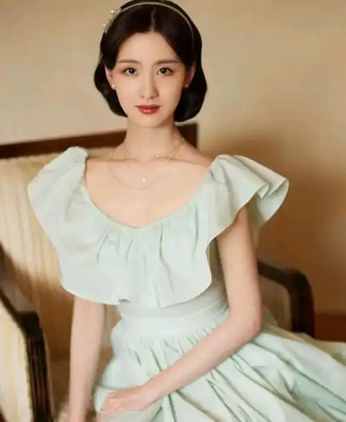 刘宪华说"陈都灵没有图片中的女生漂亮.