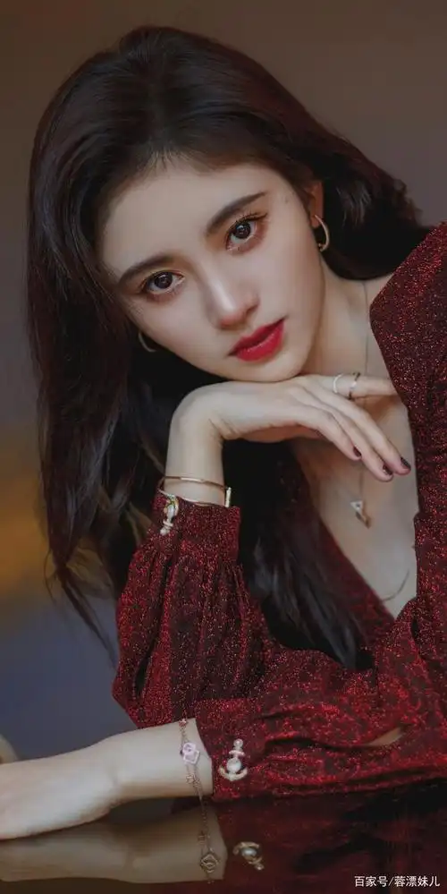 鞠婧祎两组高清写真,可盐可甜,鞠迷收藏好了